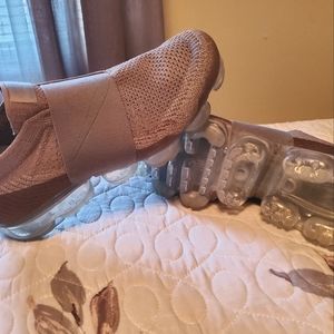 "Authentic" Nike Vapormax Womens 9.5